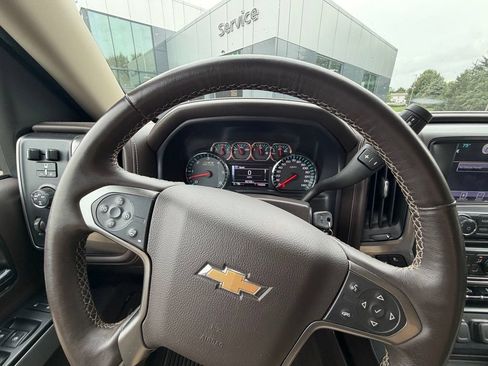 Used 2016 Chevrolet Silverado 1500 LTZ Z71 w/ LTZ Plus Package AWD/4WD image 9