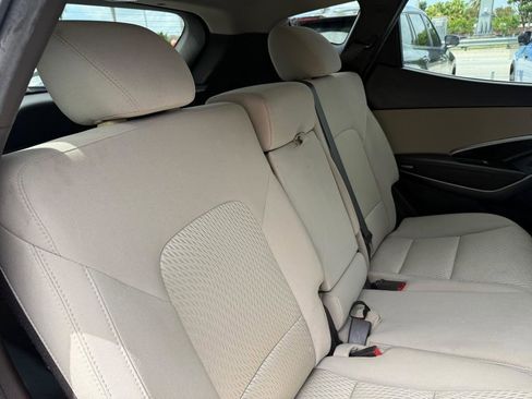 Used 2017 Hyundai Santa Fe Sport image 21