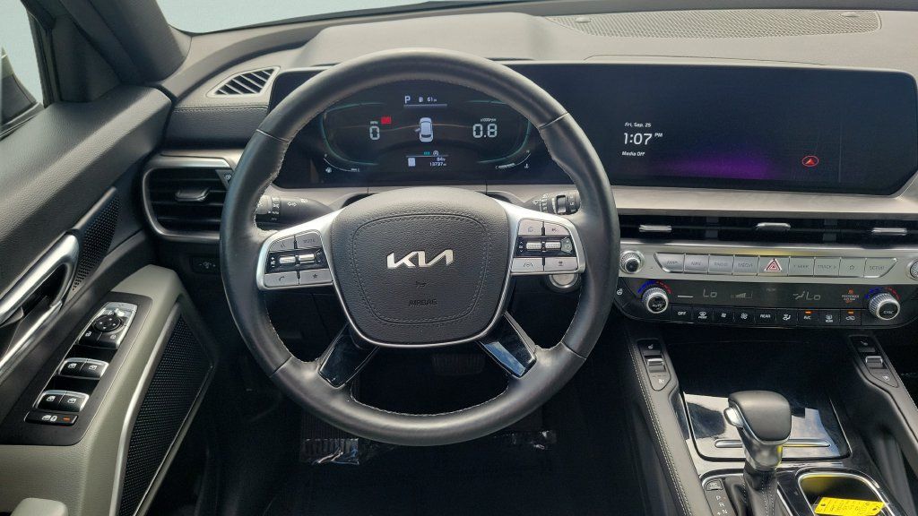 Used 2023 Kia Telluride EX X-Line AWD/4WD image 12