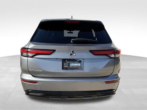 Used 2022 Mitsubishi Outlander SE FWD image 6