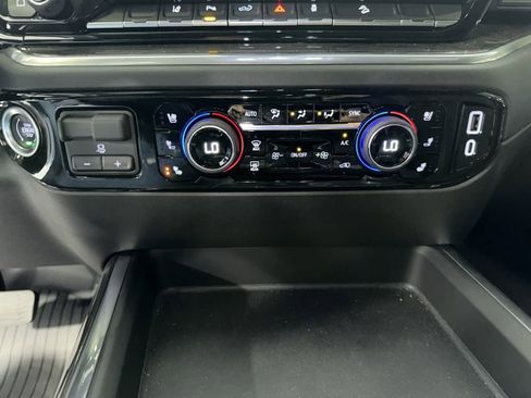 Used 2025 Chevrolet Silverado 2500 LTZ w/ LTZ Plus Package image 36