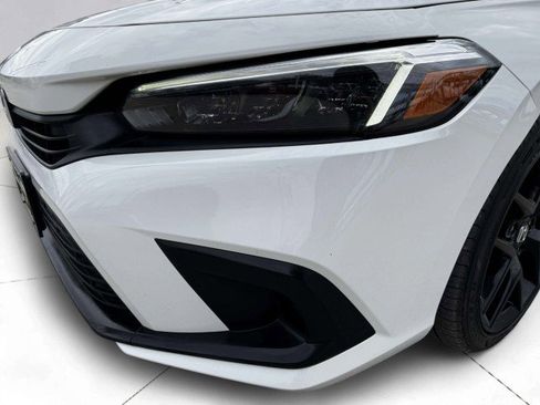 Used 2022 Honda Civic Sport image 11