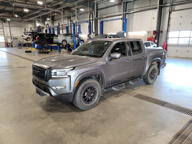 Used 2023 Nissan Frontier Pro-X w/ Pro-X Premium Package RWD image 3
