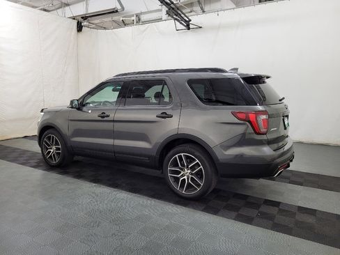 Used 2016 Ford Explorer Sport AWD/4WD image 3