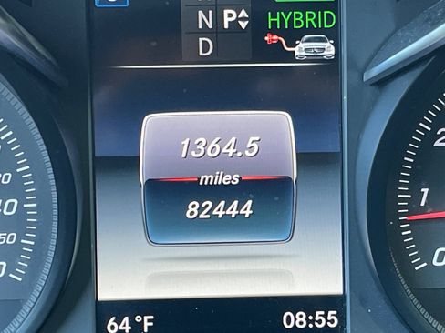 Used 2019 Mercedes-Benz GLC 350e 4MATIC image 8