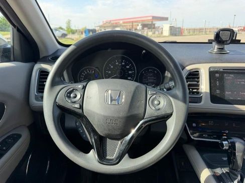 Used 2016 Honda HR-V EX image 10