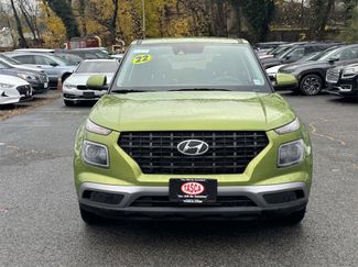 Certified 2022 Hyundai Venue SE video 2