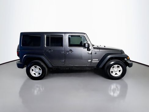 Used 2017 Jeep Wrangler Unlimited Sport w/ Connectivity Group image 11