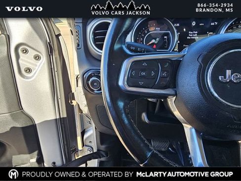 Used 2021 Jeep Wrangler Unlimited Sahara image 23