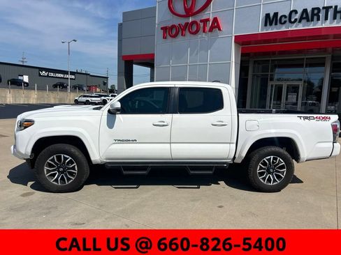 Used 2021 Toyota Tacoma TRD Sport AWD/4WD image 10