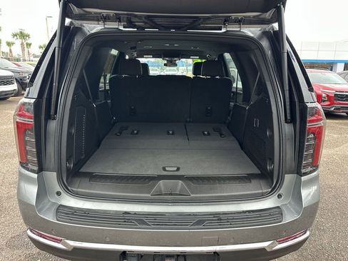 Used 2025 Chevrolet Tahoe LT AWD/4WD image 32