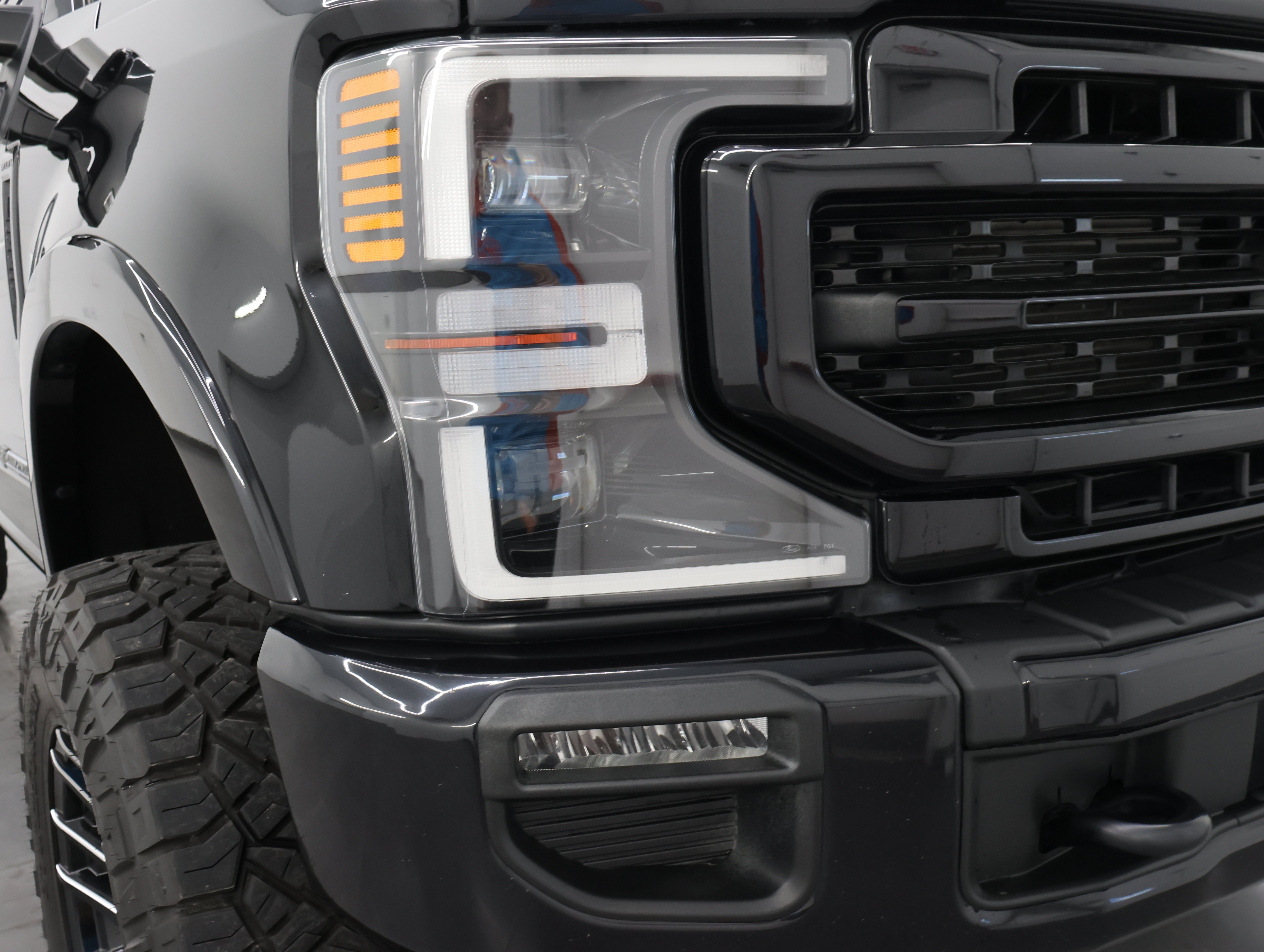 Used 2022 Ford F250 Lariat w/ Tremor Off-Road Package AWD/4WD image 23