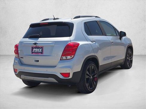 Used 2020 Chevrolet Trax LT w/ Redline Edition FWD image 5
