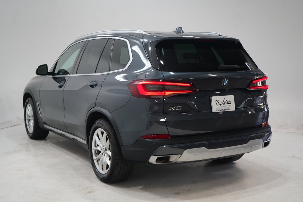 Used 2022 BMW X5 xDrive40i w/ Premium Package AWD/4WD image 5