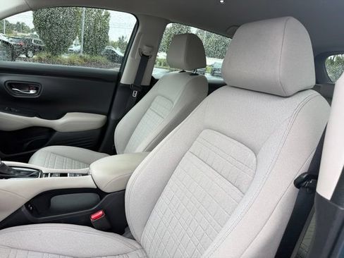 Used 2024 Honda HR-V LX image 13