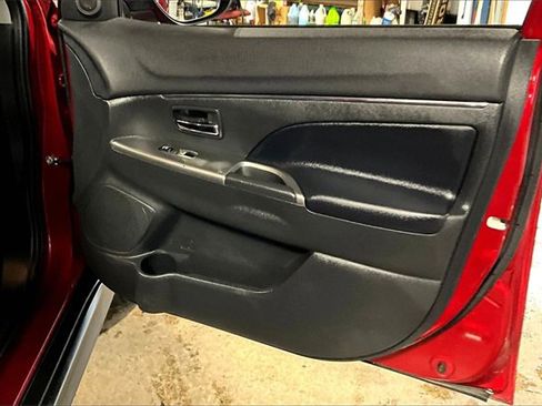 Used 2022 Mitsubishi Outlander Sport SE image 19