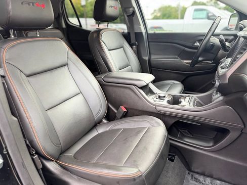 Used 2023 GMC Acadia AT4 w/ Technology Package AWD/4WD image 12