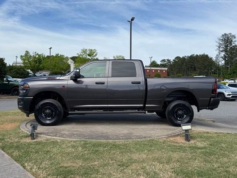 New 2026 RAM 2500 Tradesman AWD/4WD image 4