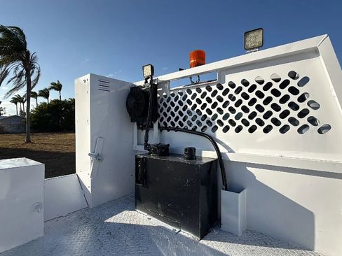 Used 2017 Ford F350 XL image 8