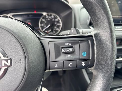 Used 2023 Nissan Rogue SV AWD/4WD image 23