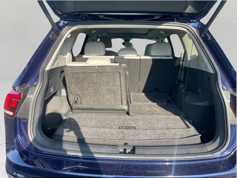 Used 2021 Volkswagen Tiguan SEL AWD/4WD image 55