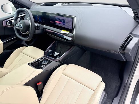 New 2026 BMW X3 xDrive30i w/ Premium Package AWD/4WD image 16