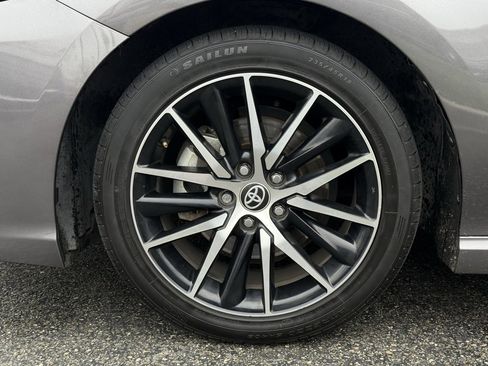 Used 2024 Toyota Camry SE image 14