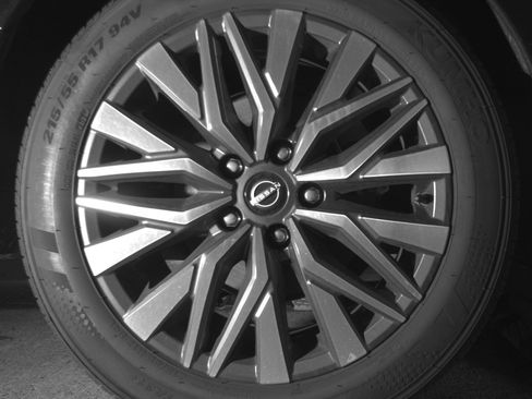 Used 2025 Nissan Altima 2.5 SV image 15