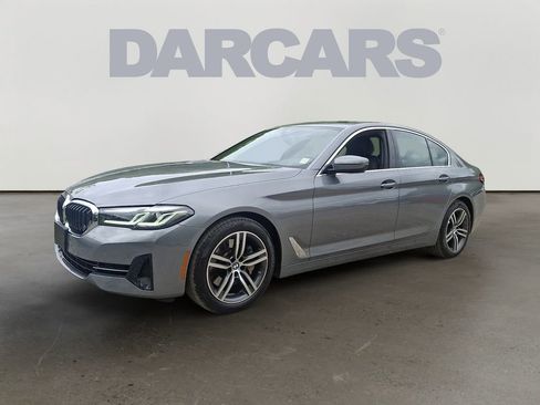 Used 2023 BMW 530i xDrive w/ Convenience Package AWD/4WD image 3
