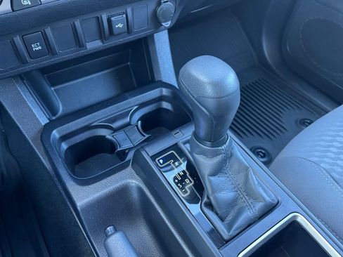 Used 2023 Toyota Tacoma SR AWD/4WD image 23