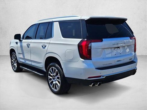 Used 2025 GMC Yukon Denali w/ LPO, Illumination Package AWD/4WD image 8