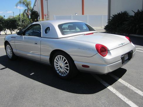 Used 2004 Ford Thunderbird Deluxe image 5