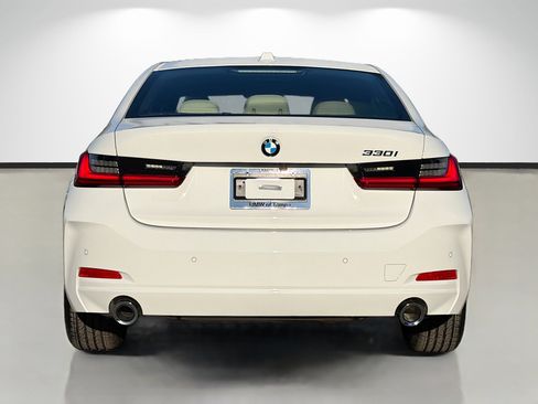 New 2026 BMW 330i Sedan w/ Premium Package image 4