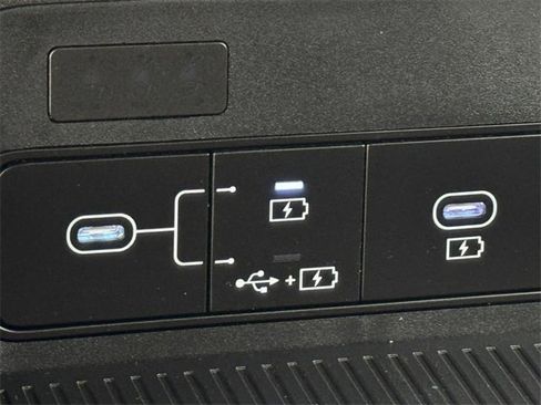 Certified 2024 Hyundai Kona SEL image 17