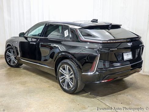 New 2025 Cadillac Lyriq Luxury image 7