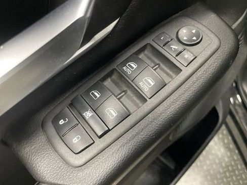 Used 2022 RAM 1500 Big Horn image 13
