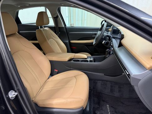 Used 2025 Hyundai Sonata Limited FWD image 21