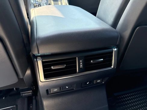 Certified 2026 Lexus GX 550 AWD/4WD image 19