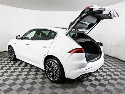 New 2025 Maserati Grecale GT image 35