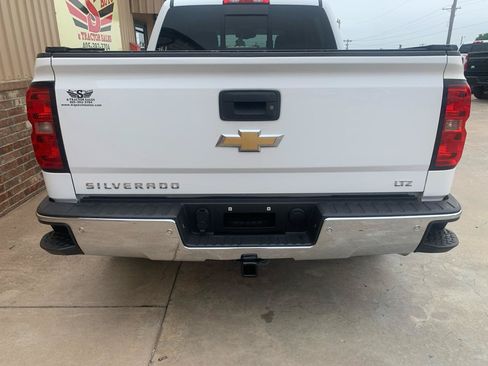 Used 2015 Chevrolet Silverado 1500 LTZ Z71 w/ LTZ Plus Package AWD/4WD image 18