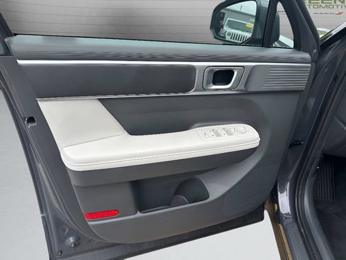 Used 2026 Hyundai Santa Fe SEL FWD image 19