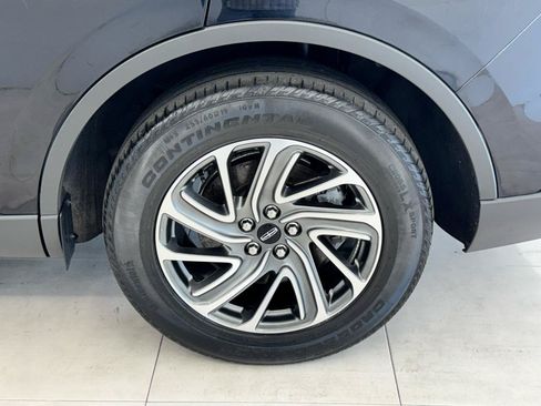 Used 2023 Lincoln Aviator AWD w/ Elements Package image 38