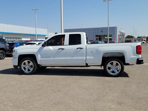 Used 2018 Chevrolet Silverado 1500 Custom w/ Custom Value Package RWD image 7