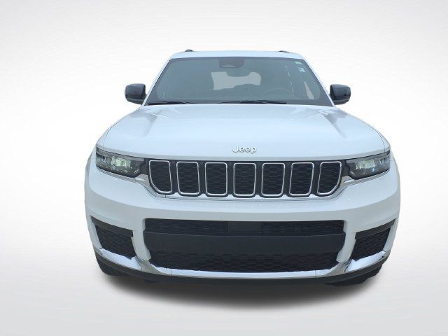 Used 2024 Jeep Grand Cherokee L Laredo w/ Luxury Tech Group I AWD/4WD image 16