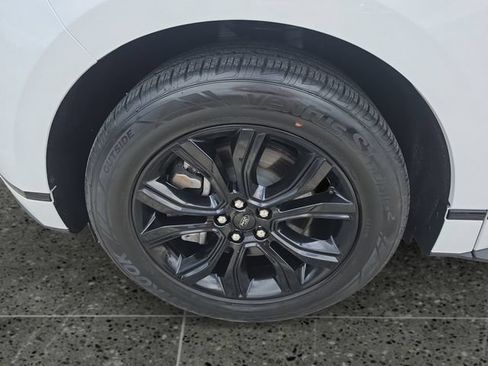 Used 2024 Ford Edge SE w/ Black Appearance Package AWD/4WD image 16
