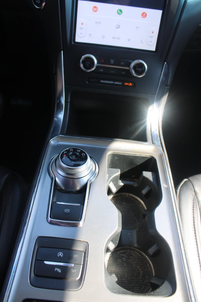 Used 2022 Ford Edge Titanium AWD/4WD image 27