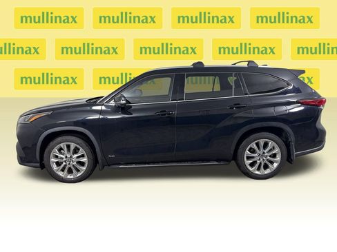 Used 2023 Toyota Highlander Limited AWD/4WD image 12