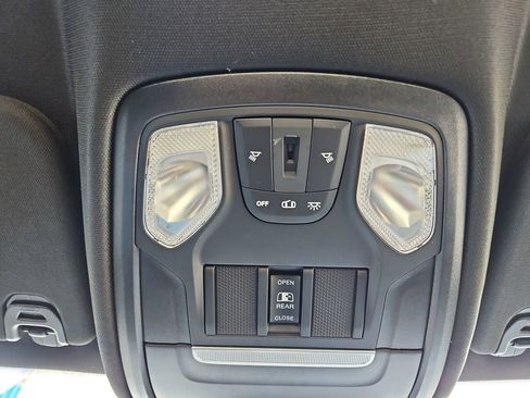 Used 2022 RAM 1500 Big Horn image 22