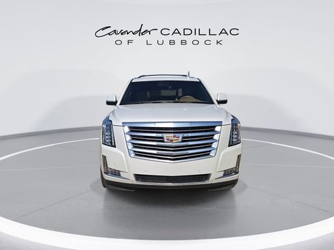 Used 2017 Cadillac Escalade Platinum AWD/4WD image 3