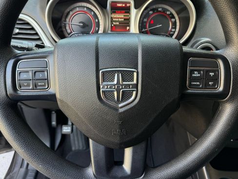 Used 2019 Dodge Journey SE w/ Blacktop Package FWD image 28